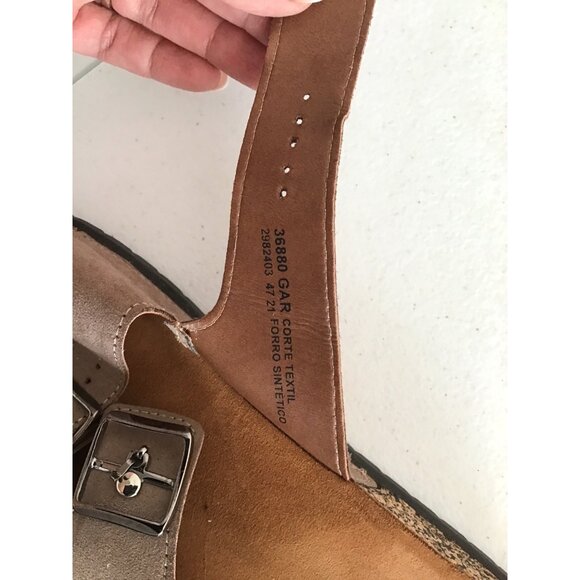 ANDREA - WOMENS TAN DOUBLE BUCKLE CLOSURE SLIP-ON SANDALS SIZE 9 - Picture 6 of 8